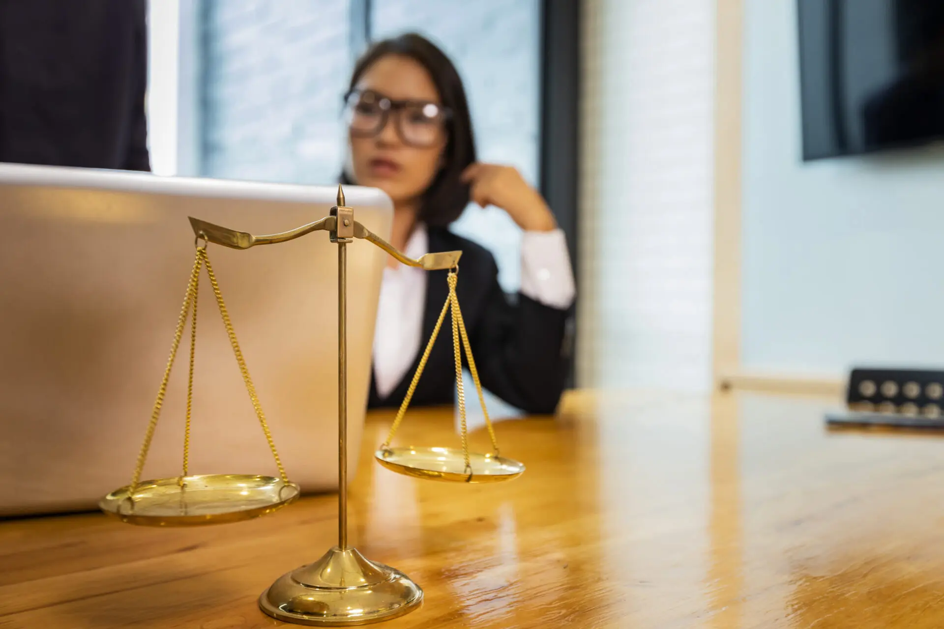 How EH Mediation Helps You Make Informed and Cost-Effective Decisions Buckinghamshire
